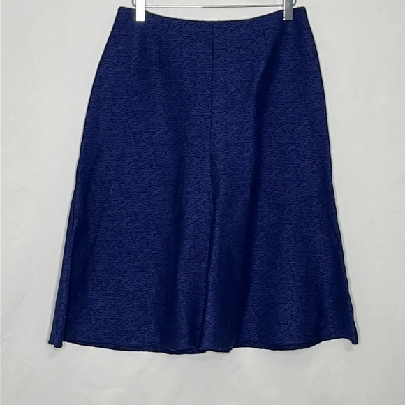 Cabi Textured Tulip Skirt in Patriot Blue - Size 4 - Picture 2 of 8